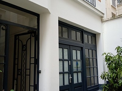 LOCAL COMMERCIAL A LOUER - PARIS 17EME ARRONDISSEMENT Batignolles 11 - 35 m2 - 875 € HC par mois