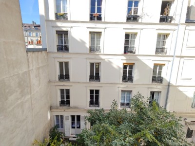 APPARTEMENT T2 A VENDRE - PARIS 7EME ARRONDISSEMENT - 39,25 m2 - 549500 €