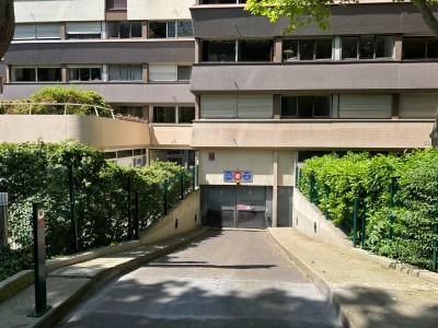 PARKING A VENDRE - PARIS 20EME ARRONDISSEMENT - 14000 €