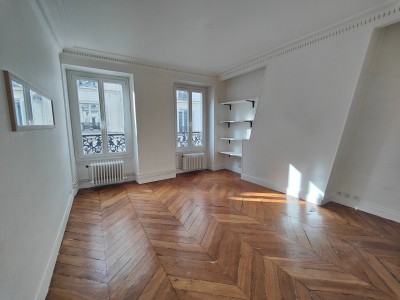 APPARTEMENT T2 A VENDRE - PARIS 17EME ARRONDISSEMENT - 40.93 m2 - 488000 €