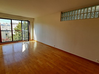 APPARTEMENT T3 A LOUER - PARIS 13EME ARRONDISSEMENT Croulebarbe 7 - 68 m2 - 2114 € charges comprises par mois