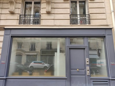 LOCAL COMMERCIAL A LOUER - PARIS 7EME ARRONDISSEMENT - 64.79 m2 - 2666 € HC par mois