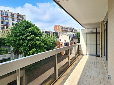 STUDIO A LOUER - PARIS 16EME ARRONDISSEMENT Auteuil 28 - 38 m2 - 1543 € charges comprises par mois