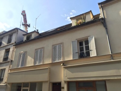 STUDIO A LOUER - CHARENTON LE PONT - 18.04 m2 - 868 € charges comprises par mois