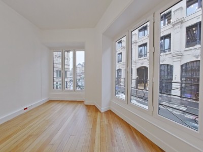 BUREAU A LOUER - PARIS 2EME ARRONDISSEMENT - 79 m2 - 4000€ HC et HT par mois