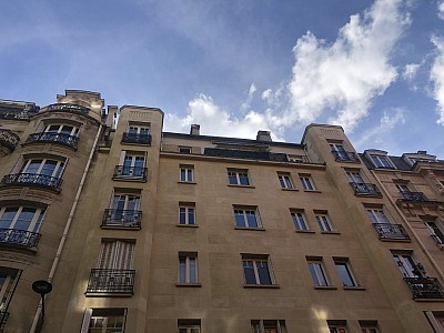 STUDIO A LOUER - PARIS 15EME ARRONDISSEMENT Necker 16 - 17 m2 - 680 € charges comprises par mois