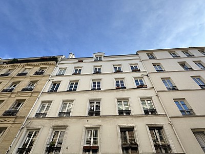 STUDIO A LOUER - PARIS 9EME ARRONDISSEMENT - 15.73 m2 - 700€ charges comprises par mois