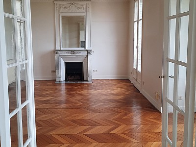 APPARTEMENT T4 A LOUER - PARIS 6EME ARRONDISSEMENT - 98.48 m2 - 4180€ charges comprises par mois