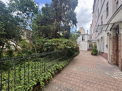 APPARTEMENT T3 A LOUER - PARIS 14EME ARRONDISSEMENT Plaisance 12 - 56.13 m2 - 1685€ charges comprises par mois