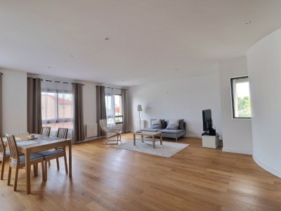 APPARTEMENT T4 A VENDRE - GARCHES - 82.29 m2 - 480000€