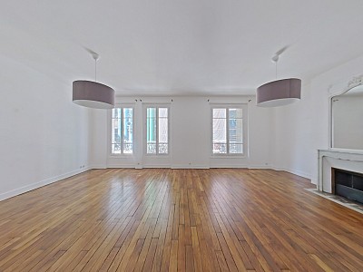 APPARTEMENT T5 A LOUER - PARIS 4EME ARRONDISSEMENT Saint-Merri 2 - 110.74 m2 - 3365€ charges comprises par mois