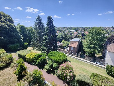APPARTEMENT T4 A LOUER - ST GERMAIN EN LAYE - 101.3 m2 - 2415€ charges comprises par mois
