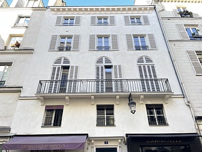 APPARTEMENT T3 A LOUER - PARIS 1ER ARRONDISSEMENT - 64.19 m2 - 2 437 € charges comprises par mois