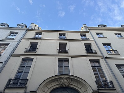 APPARTEMENT T2 A LOUER - PARIS 2EME ARRONDISSEMENT - 40.9 m2 - 1542€ charges comprises par mois