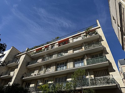 PARKING A LOUER - NEUILLY SUR SEINE - 148,67 € charges comprises par mois