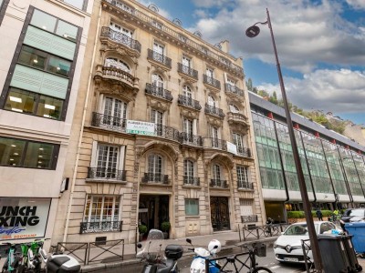 BUREAU A LOUER - PARIS 8EME ARRONDISSEMENT - 14 081,67 € HC et HT par mois