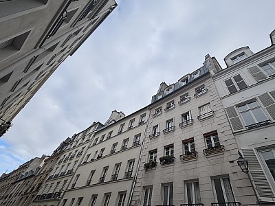 STUDIO A LOUER - PARIS 3EME ARRONDISSEMENT - 20.18 m2 - 873€ charges comprises par mois