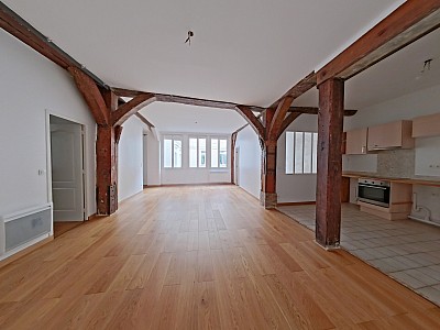 APPARTEMENT T3 A LOUER - PARIS 11EME ARRONDISSEMENT - 77.3 m2 - 2110€ charges comprises par mois