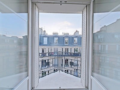 APPARTEMENT T2 A LOUER - PARIS 17EME ARRONDISSEMENT Ternes 6 - 41.68 m2 - 1�605,45�&euro; charges comprises par mois