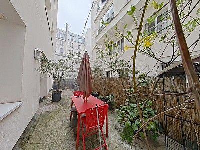 APPARTEMENT T1 A LOUER - PARIS 11EME ARRONDISSEMENT Folie Mericourt 11 - 32.79 m2 - 1�350�&euro; charges comprises par mois