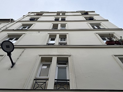 STUDIO A LOUER - PARIS 11EME ARRONDISSEMENT - 14.8 m2 - 640�&euro; charges comprises par mois