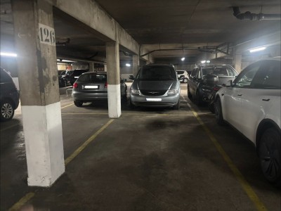 PARKING A LOUER - PARIS 15EME ARRONDISSEMENT - 150�&euro; charges comprises par mois