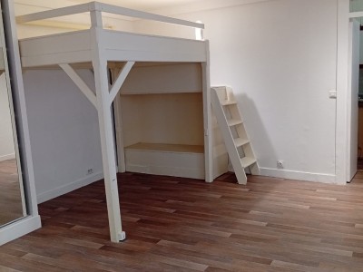 STUDIO A LOUER - PARIS 15EME ARRONDISSEMENT - 27.62 m2 - 1�000�&euro; charges comprises par mois