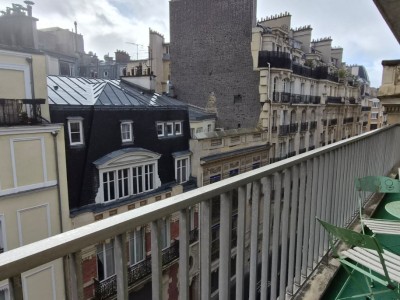 APPARTEMENT T2 A LOUER - PARIS 16EME ARRONDISSEMENT Trocad�ro - 42 m2 - 1�715�&euro; charges comprises par mois