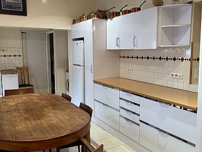 APPARTEMENT T3 A LOUER - PARIS 10EME ARRONDISSEMENT - 126.87 m2 - 3�100�&euro; charges comprises par mois