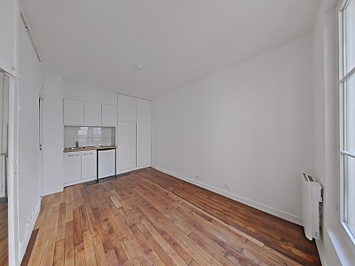 STUDIO A LOUER - PARIS 11EME ARRONDISSEMENT - 15.4 m2 - 615�&euro; charges comprises par mois