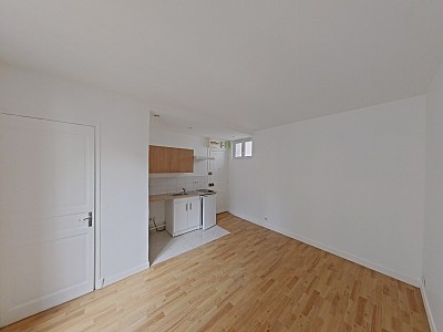 STUDIO A LOUER - PARIS 20EME ARRONDISSEMENT - 15.66 m2 - 584�&euro; charges comprises par mois