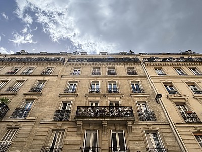 STUDIO A LOUER - PARIS 11EME ARRONDISSEMENT - 22.42 m2 - 783�&euro; charges comprises par mois