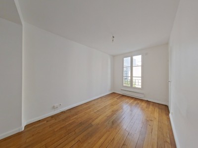 APPARTEMENT T2 A LOUER - PARIS 15EME ARRONDISSEMENT - 37.35 m2 - 1�311�&euro; charges comprises par mois