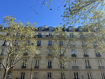 APPARTEMENT T2 A LOUER - PARIS 11EME ARRONDISSEMENT - 32.87 m2 - 1�395�&euro; charges comprises par mois