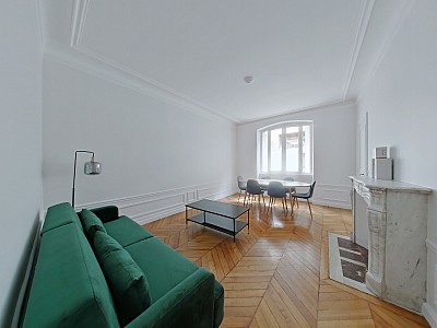 APPARTEMENT T3 A LOUER - PARIS 16EME ARRONDISSEMENT - 77.3 m2 - 2 430 &euro; charges comprises par mois