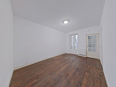 APPARTEMENT T1 A LOUER - PARIS 18EME ARRONDISSEMENT - 23.96 m2 - 869 &euro; charges comprises par mois