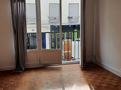 STUDIO A LOUER - PARIS 18EME ARRONDISSEMENT Grandes Carrieres 9 - 21.09 m2 - 730 &euro; charges comprises par mois