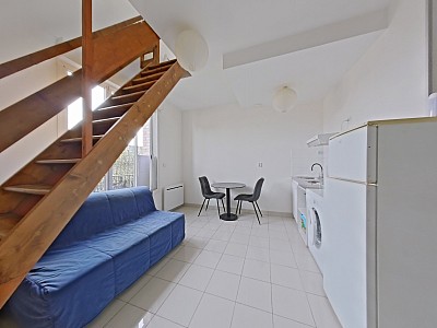 APPARTEMENT T2 A LOUER - IVRY SUR SEINE - 23.62 m2 - 790 &euro; charges comprises par mois