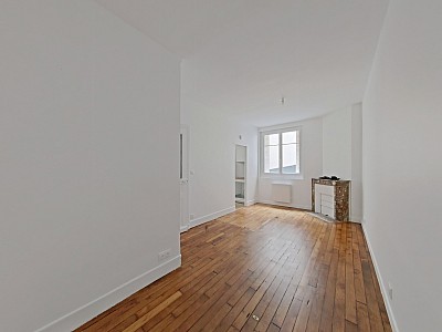 STUDIO A LOUER - PARIS 11EME ARRONDISSEMENT - 25.35 m2 - 1 048 &euro; charges comprises par mois
