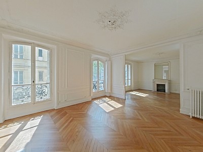 APPARTEMENT T4 A LOUER - PARIS 8EME ARRONDISSEMENT Europe 3 - 102.4 m2 - 3 500 &euro; charges comprises par mois
