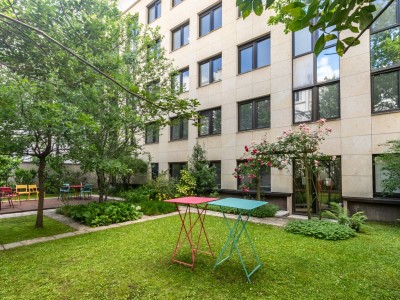 BUREAU A LOUER - NEUILLY SUR SEINE - 690 m2 divisibles à partir de 345 m2 - 26 450 &euro; HC et HT par mois