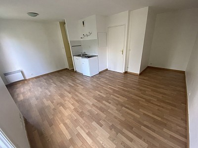 STUDIO A LOUER - NOGENT SUR MARNE - 28 m2 - 738 &euro; charges comprises par mois