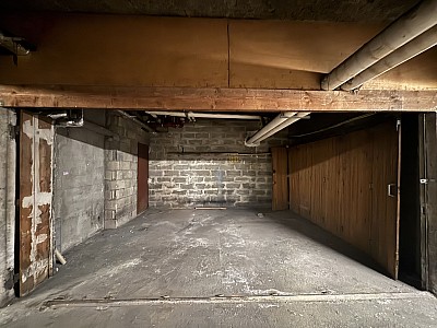 PARKING A LOUER - PARIS 20EME ARRONDISSEMENT - 17.62 m2 - 110 &euro; charges comprises par mois