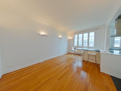 APPARTEMENT T2 A LOUER - PARIS 12EME ARRONDISSEMENT - 55,6 m2 - 1745 € charges comprises par mois