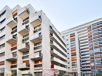 PARKING A LOUER - PARIS 11EME ARRONDISSEMENT - 95 &euro; charges comprises par mois