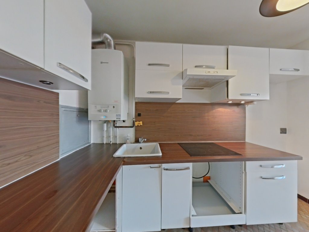 APPARTEMENT T2 A LOUER - PARIS 11EME ARRONDISSEMENT - 56.13 m2 - 1 763,10 € charges comprises par mois