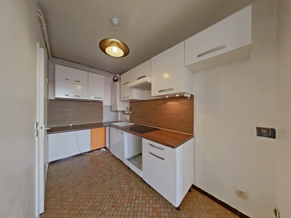 APPARTEMENT T2 A LOUER - PARIS 11EME ARRONDISSEMENT - 56.13 m2 - 1 763,10 € charges comprises par mois