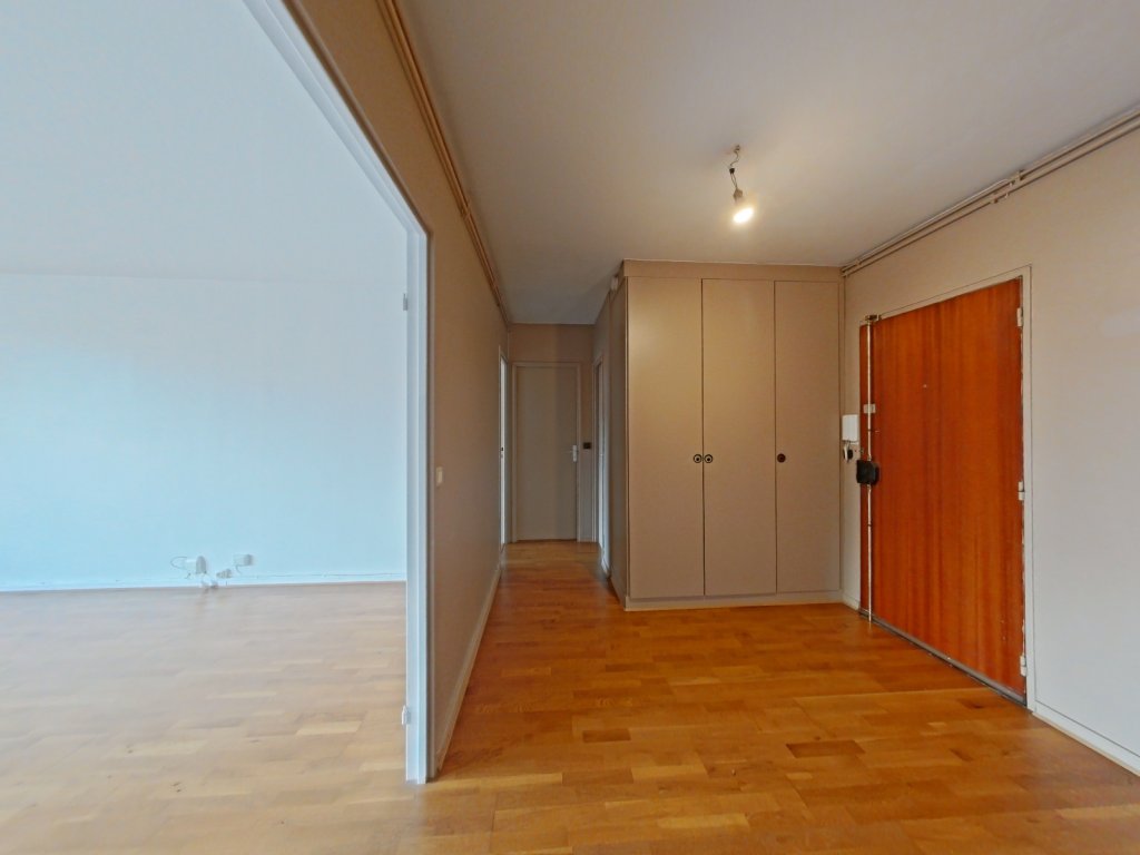 APPARTEMENT T2 A LOUER - PARIS 11EME ARRONDISSEMENT - 56.13 m2 - 1 763,10 € charges comprises par mois