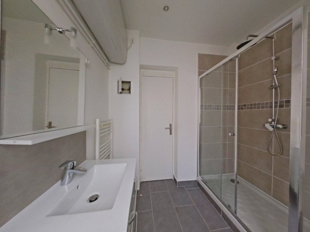 APPARTEMENT T2 A VENDRE - PARIS 11EME ARRONDISSEMENT - 41.04 m2 - 390 000 €