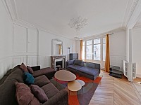APPARTEMENT T3 A LOUER - PARIS 19EME ARRONDISSEMENT Amerique 13 - 96.25 m2 - 3 100 € charges comprises par mois